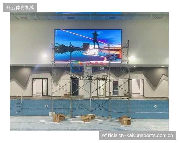 数据表明：相较于传统金卤灯，IP68高亮LED系统可将游泳馆照明能耗降低至少45%